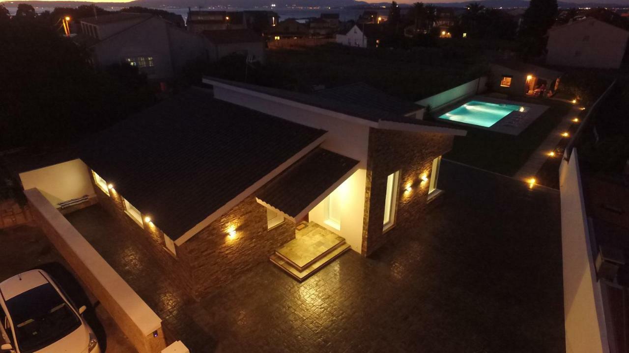 Casa Rural Con Piscina Vina De Millan O Grove Luaran gambar